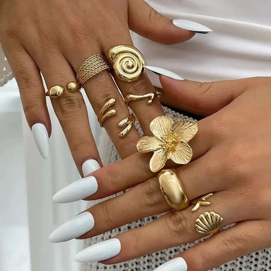 Vintage Gold Statement Ring Set – 8-Piece Stackable Collection
