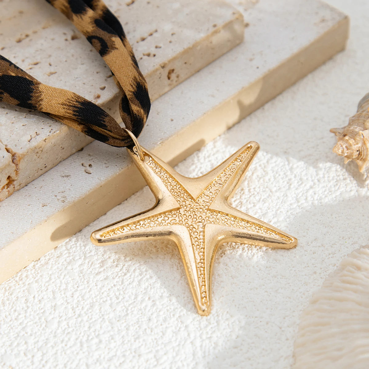 Velvet Pendant Necklace