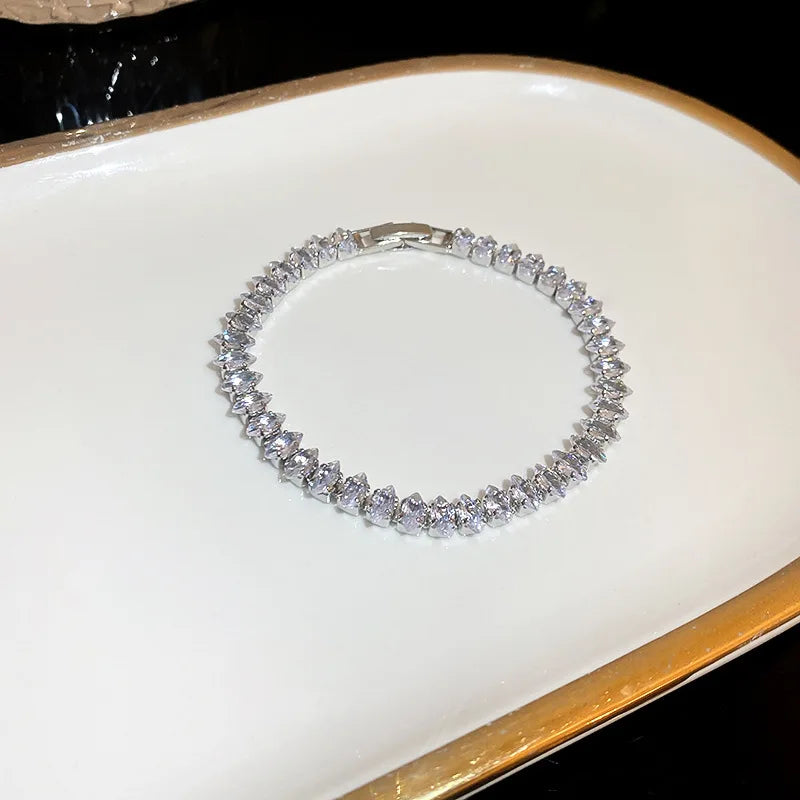 Luxe Spark Adjustable Rhinestone Bracelet – Elegant Statement Wristband