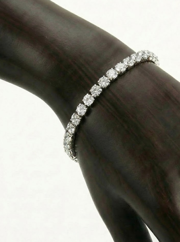 Luxe Spark Adjustable Rhinestone Bracelet – Elegant Statement Wristband